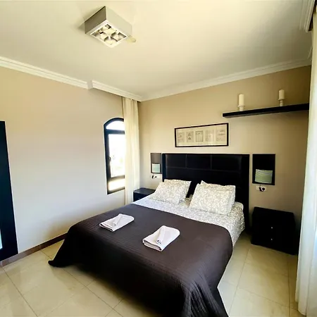 Appartement Riviera Park 1a *